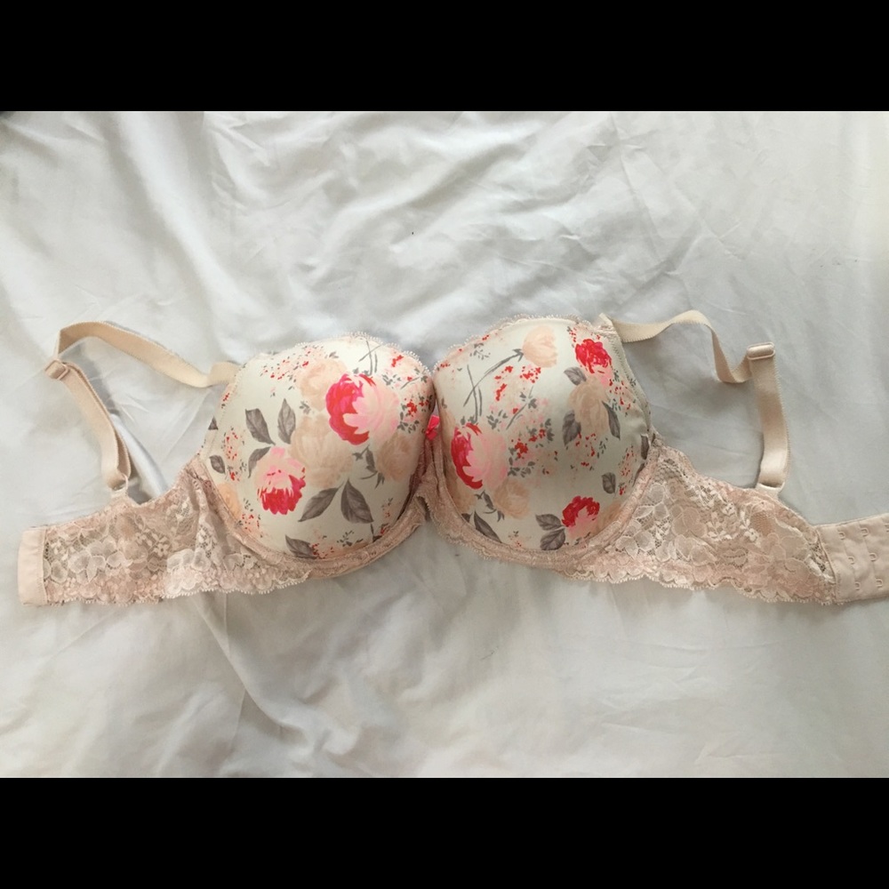 Victoria’s Secret bra